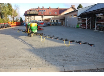 Belka opryskiwacza 15m 3-głowice Demarol,podnoszenie hydrauliczne